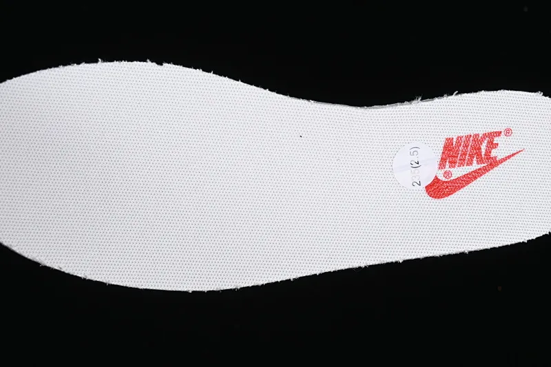 All Categories Nk SB Dunk Series Nk SB Dunk Low Low-top Sneakers Nk Dunk Low 囍爱你 Red Embroidery Dragon and Phoenix Present Happy Decoration SB Strap Low-top Casual Wedding Shoes FD9762-061